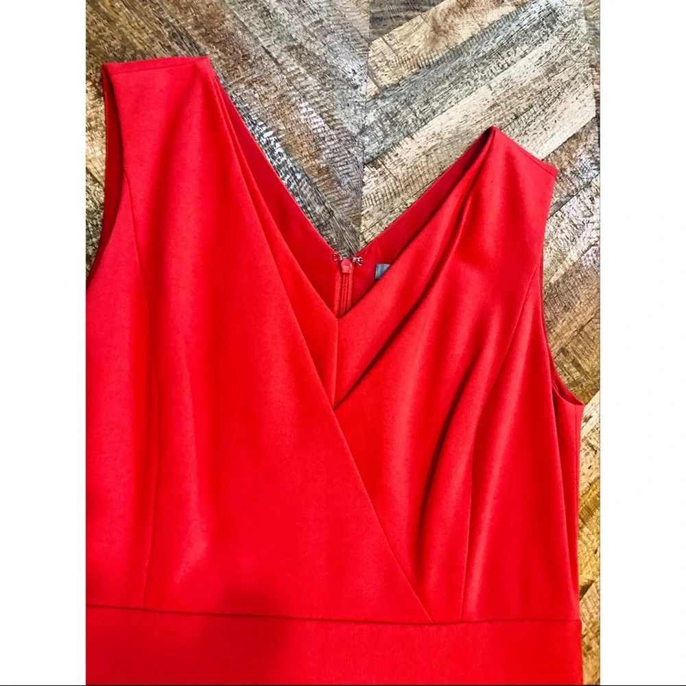 Classiques Entier: Vibrant Red-Orange Sheath Dress - Picture 2 of 3